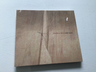 Saarikorpi Brom . Water music muoveissa CD