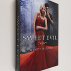 Wendy Higgins : Sweet evil - pikkukuva 1