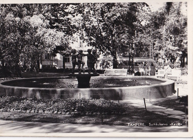 Tampere,  Suihkukaivo " Kevät "   b596