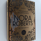 Nora Roberts : Täysverinen irlantilainen & Heijastuksia - pikkukuva 1