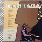 J. KARJALAINEN JA MUSTAT LASIT/ KOOKOSPÄHKINÄKITARA vinyyli. - pikkukuva 5