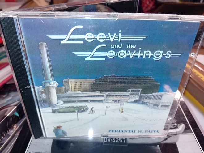 Cd The Leevi and the Leavings  : Perjantai 14. päivä ( SIS P