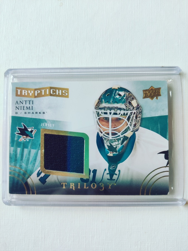 Antti Niemi - 14-15 Trilogy Tryptichs Jersey /444