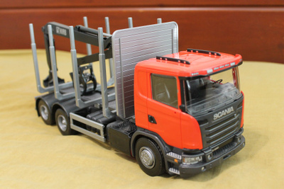 EMEK Scania G490 tukkiauto