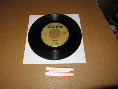 Kai Hyttinen 7" Varpunen / Virta Vie Mua v.1979