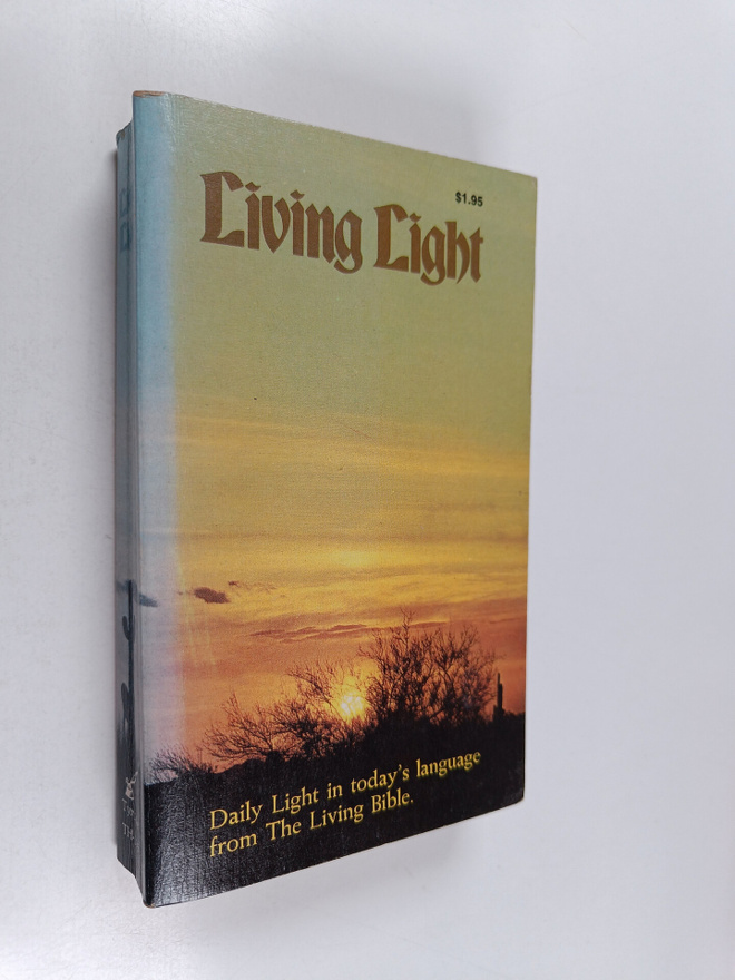 Kenneth N. Taylor : Living Light: Daily Light in Today's ...