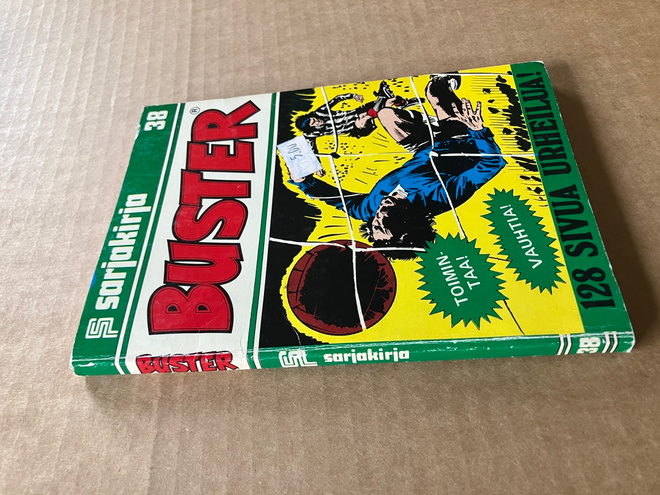 SARJAKIRJA 38 BUSTER HYVÄ