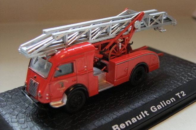 Renault DL18 galion T2 -55 1:72 ALE!