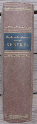 Daphne du Maurier: Rebekka, Wsoy 1944, 565 s. Sid.