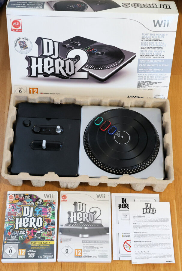 Nintendo Wii: DJ Hero 2 turntable bundle + DJ Hero