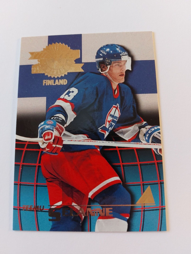 1994-95 Pinnacle World Edition #WE1 Teemu Selänne