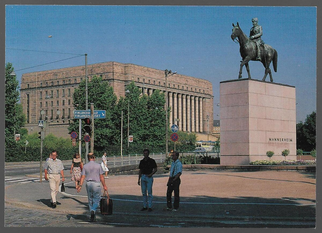 Helsinki - Eduskuntatalo ; Mannerheimin patsas