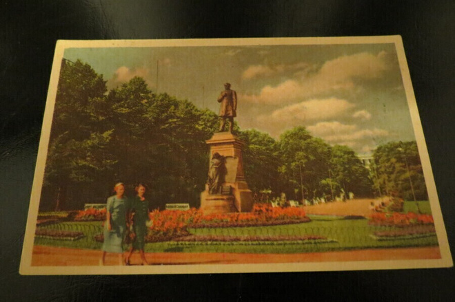HELSINKI RUNEBERKIN PATSAS 1952 KULKENUT POSTIKORTTI
