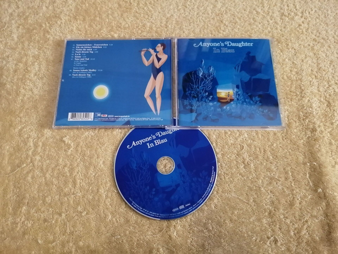 ANYONE'S DAUGHTER - In Blau CD