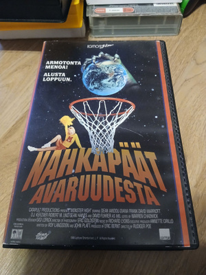 Nahkapäät avaruudessa vhs