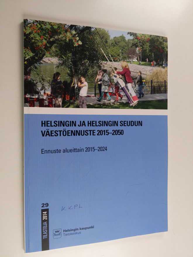 Helsingin ja Helsingin seudun väestöennuste 2015-2050 : e...