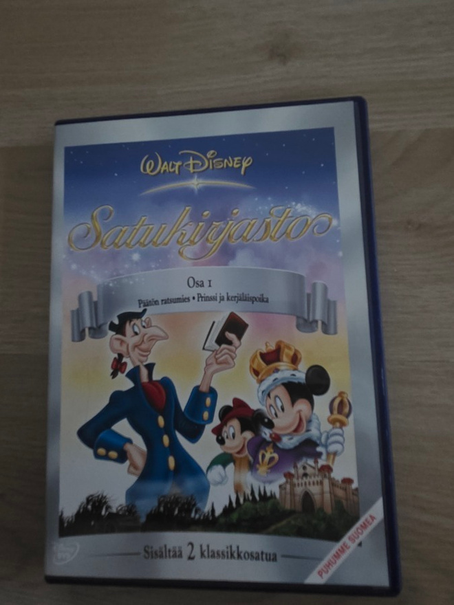 Walt Disneyn satukirjasto osa 1
