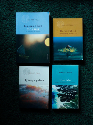 Eckhart Tolle kirjapaketti 4 kpl kirjoja
