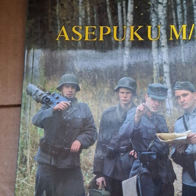Asepuku 36 kirja