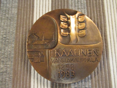 Ikaalinen vanhakauppala mitali 1983 /P. Papinaho 1982.