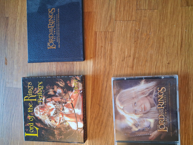 Myydään Taru Sormusten Herrasta musiikkia CD