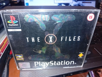 Ps1 The X-Files ( 4 levyä ) SIS POSTIKULU