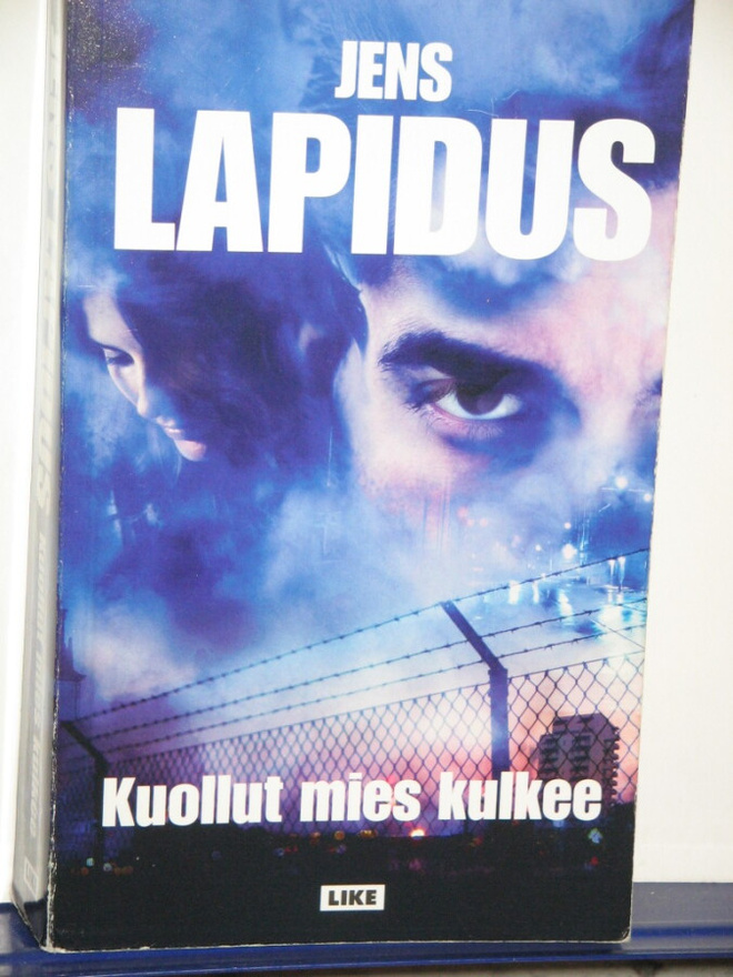 Jens Lapidus : Kuollut mies kulkee