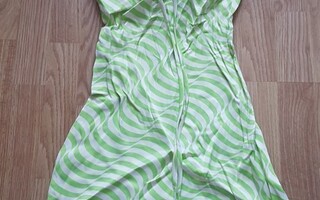 Uusi Zara mekko naiselle koko XS