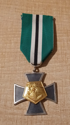 Sotilaspoika risti. Hyväkuntoinen