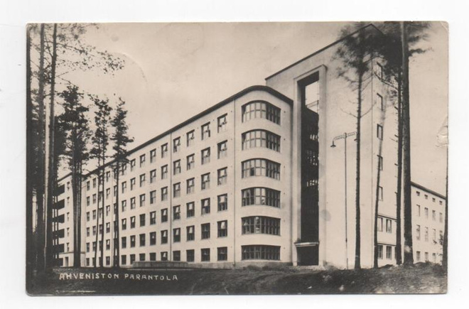 HÄMEENLINNA: Ahveniston parantola, pääsisäänkäynti