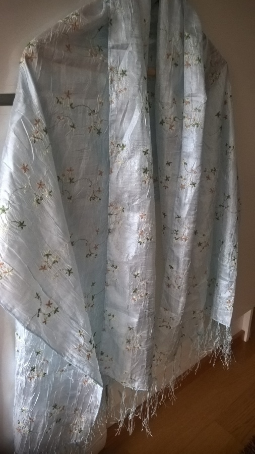 Isokokoinen vaaleansininen Silkkihuivi / Huivi silkkisekoite