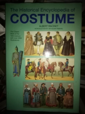 Racinet :  The historical ENCYCLOPEDIA of COSTUME