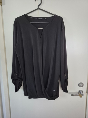 Musta paitapusero, koko XXL, merkki My Wear (#3412)
