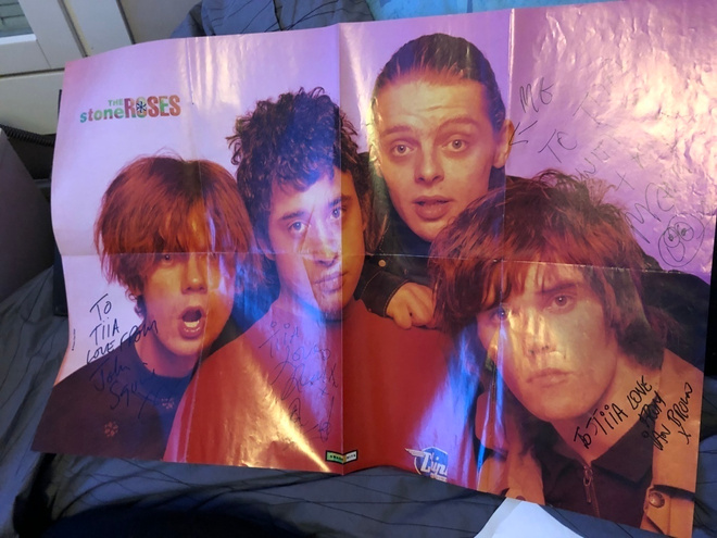 Stone Roses juliste nimikirjoituksilla