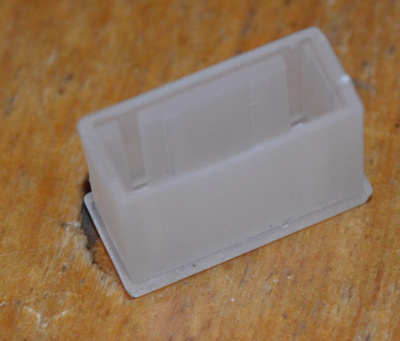 Suoja Displayport liittimeen