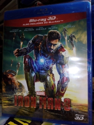 Blu-ray 3D + BLU-RAY 2D :  IRON MAN 3 (UUSI) SIS POSTIKULU
