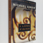 Michael Dibdin : A Long Finish - An Aurelio Zen Mystery - pikkukuva 1