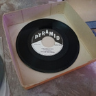 Leevi And The Leavings - 7" SINGLE - pikkukuva 2