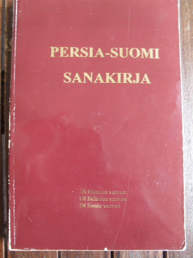 DI Hossein Vazvan : Persia - Suomi sanakirja