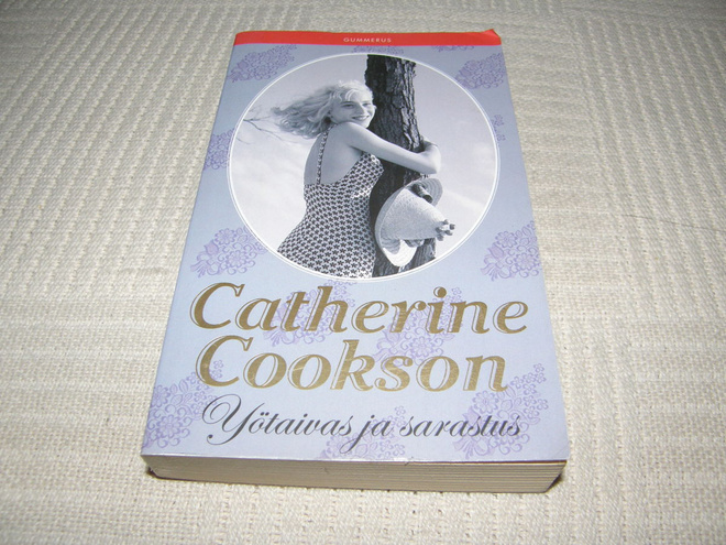 Catherine Cookson Yötaivas ja sarastus -nid