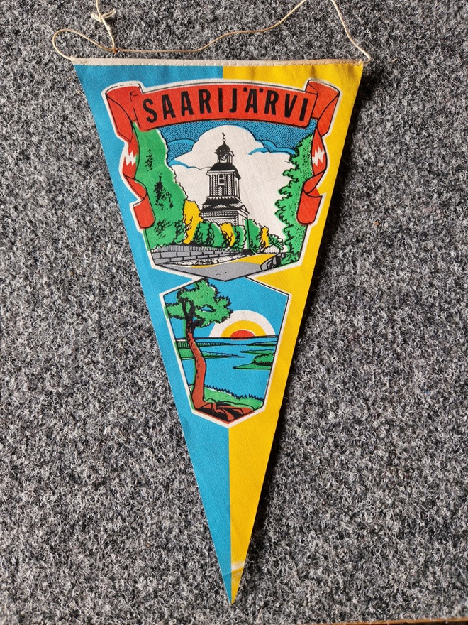 Saarijärvi vintage iso matkailuviiri