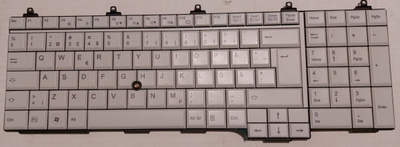Fujitsu E752 näppäimistö