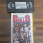 CALIFORNIA BULLS - vanha vhs video v 1988 - pikkukuva 1