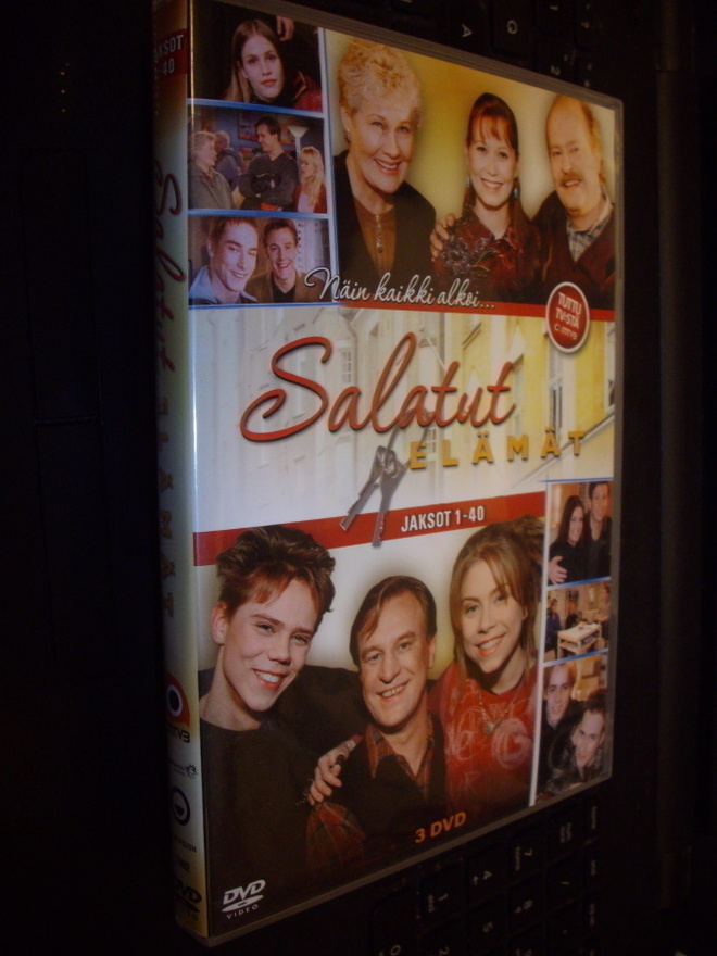 3DVD : Salatut elämät jaksot 1-40 ( Sis. postikulut )