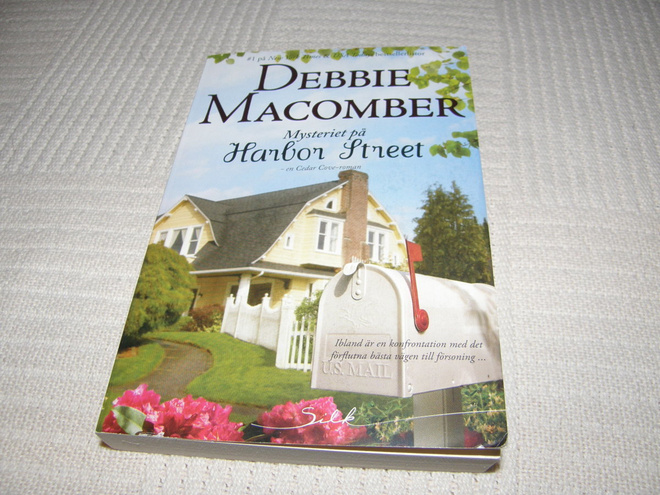 Debbie Macomber Mysteriet på Harbor Street  -nid