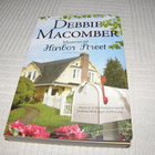 Debbie Macomber Mysteriet på Harbor Street  -nid - pikkukuva 1