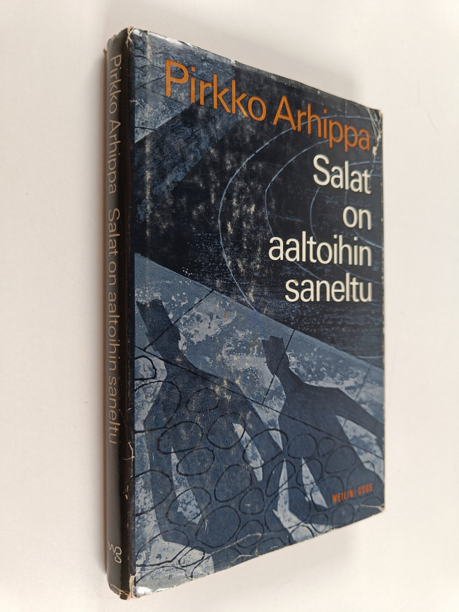 Pirkko Arhippa : Salat on aaltoihin saneltu