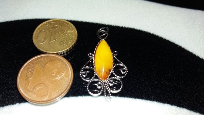 Upea Meripihka riipus baltic amber itämeren Meripihka