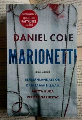 Daniel Cole - Marionetti (pokkari)