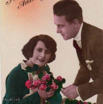 ART DECO / Tummapiirteinen tyttö ja rakastunut mies. 1920-l.